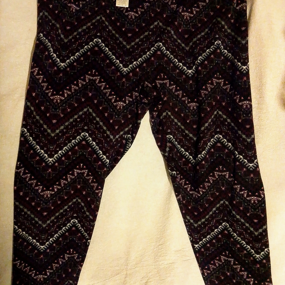 Very Warm Time and Tru Pink and Black Chevron Plush Winter Leggings  Size 20/XXL